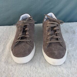 TO BOOT NEW YORK MENS VGUC GRAY SUEDE LOW TOPS SNEAKERS SHOES 9